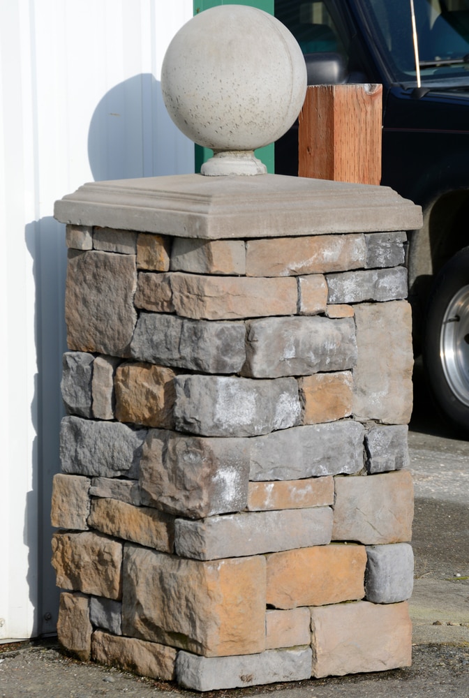 Stone accessories and pillar cap
